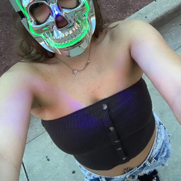 MEET YOUR POSHER🥰💖 - Picture 1 of 3